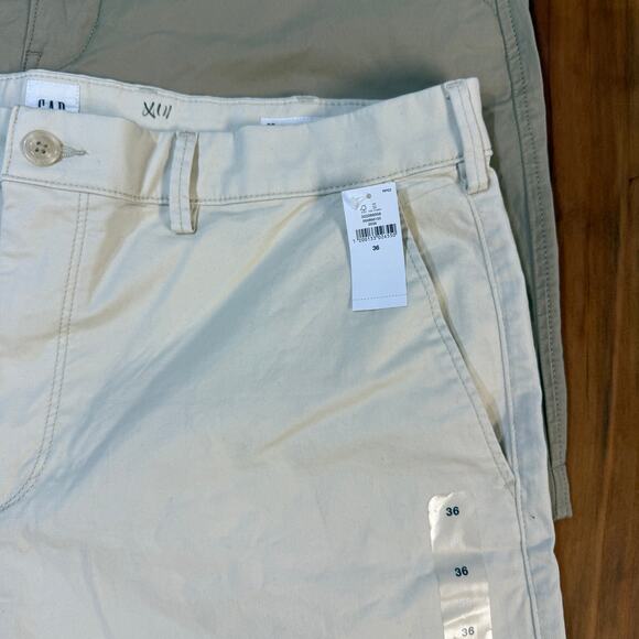 NEW Levi's Gap Men's Shorts LOT of 2 36 Golf Chino Cotton Flat front KK16 - Picture 3 of 11